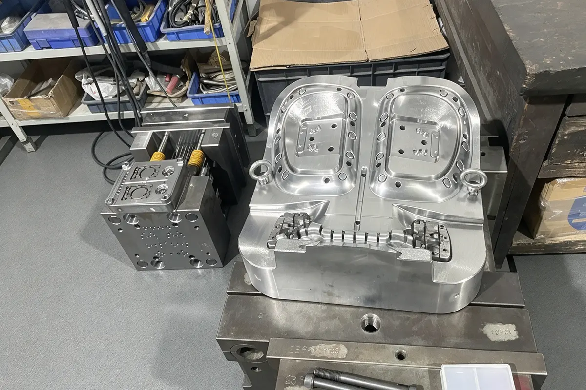 Mold Polishing at RUICHI