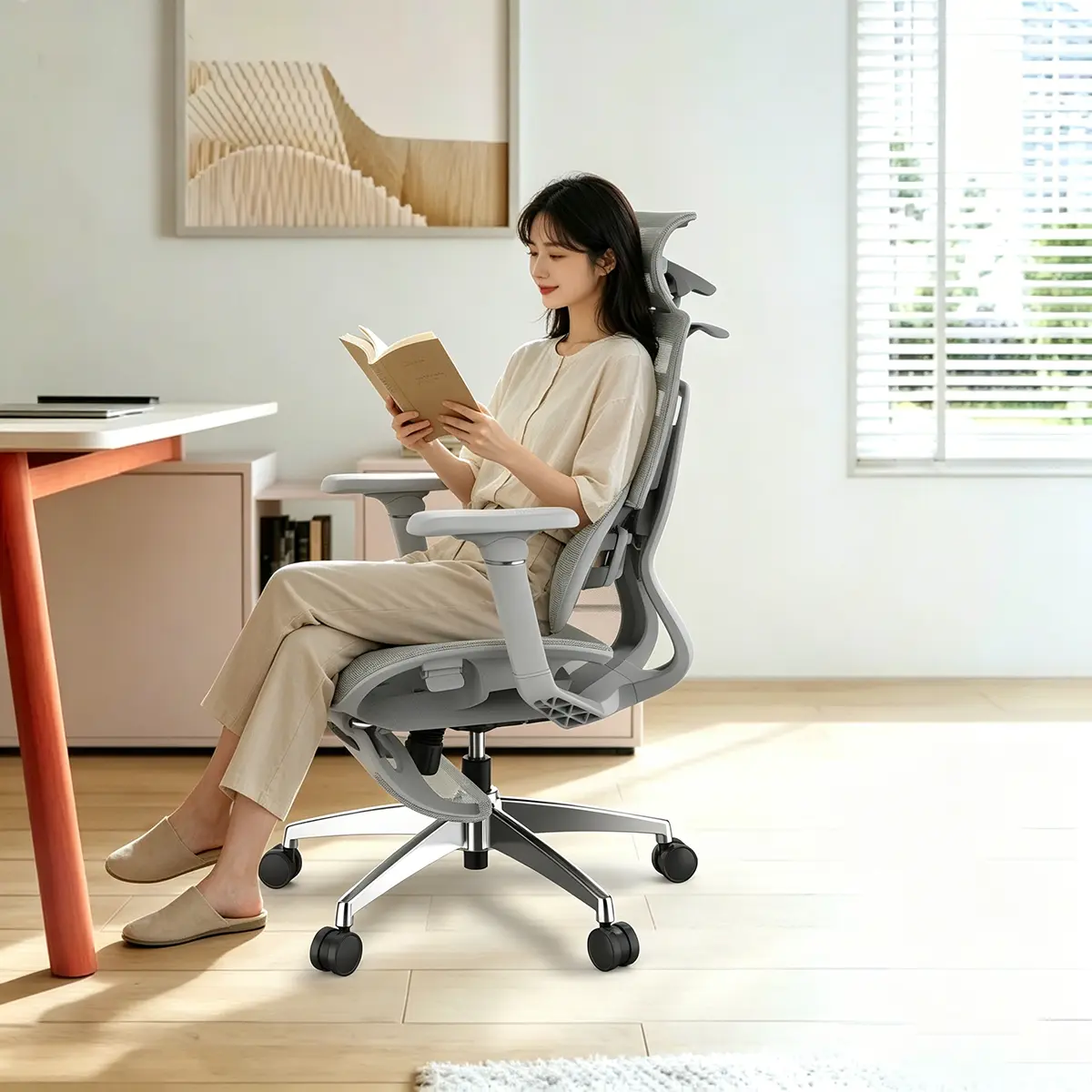 Ergonomic Mesh Office Chair - Office Scene